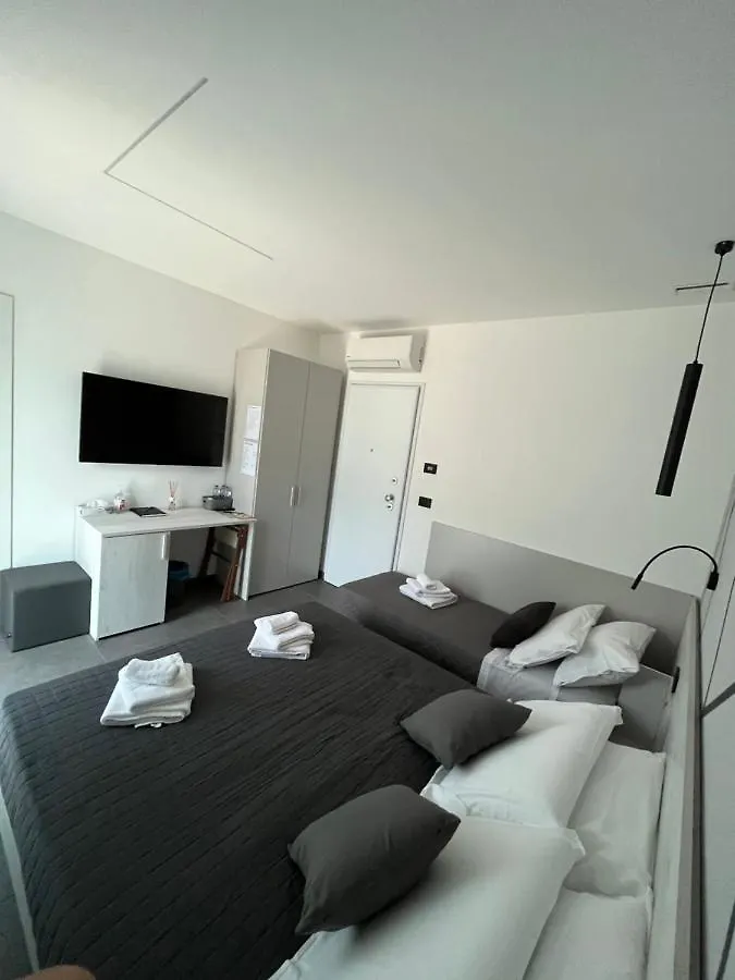 B&B A Due Passi Dal Mare 利多波波萨 0*,  意大利